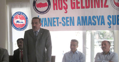 Bayraktutar: &#8220;Meclisin İlk Görevi Yeni Anayasadır&#8221;
