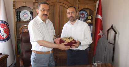 İHH İnsani Yardım Vakfı&#8217;ndan Sendikamıza Ziyaret